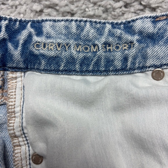 American Eagle Shorts Womens 8 Curvy Mom High Rise Strigid Stretch Light Raw Hem - Picture 4 of 6